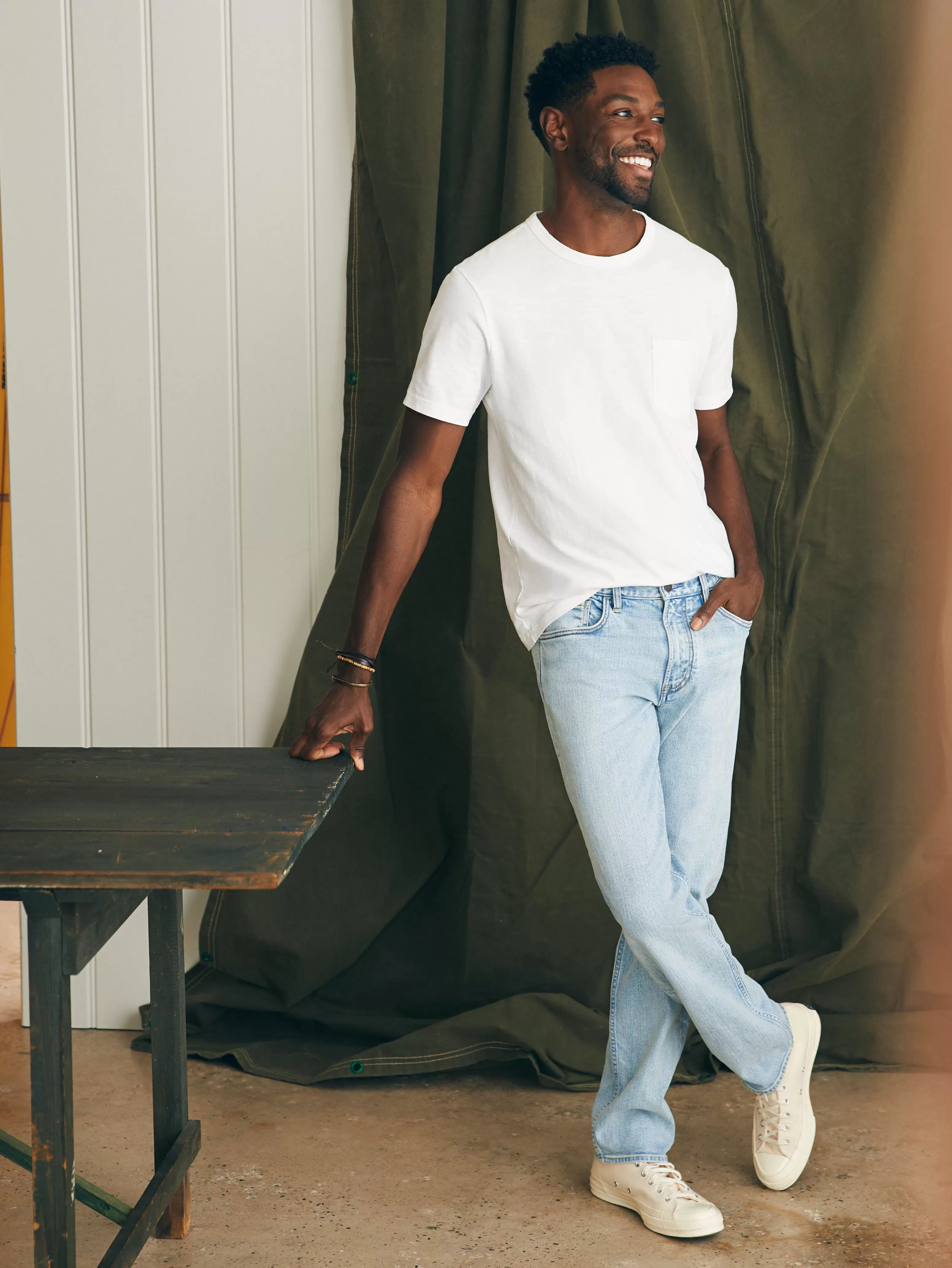 Organic Cotton Slim Straight Denim (32" Inseam) - | Faherty Brand Best