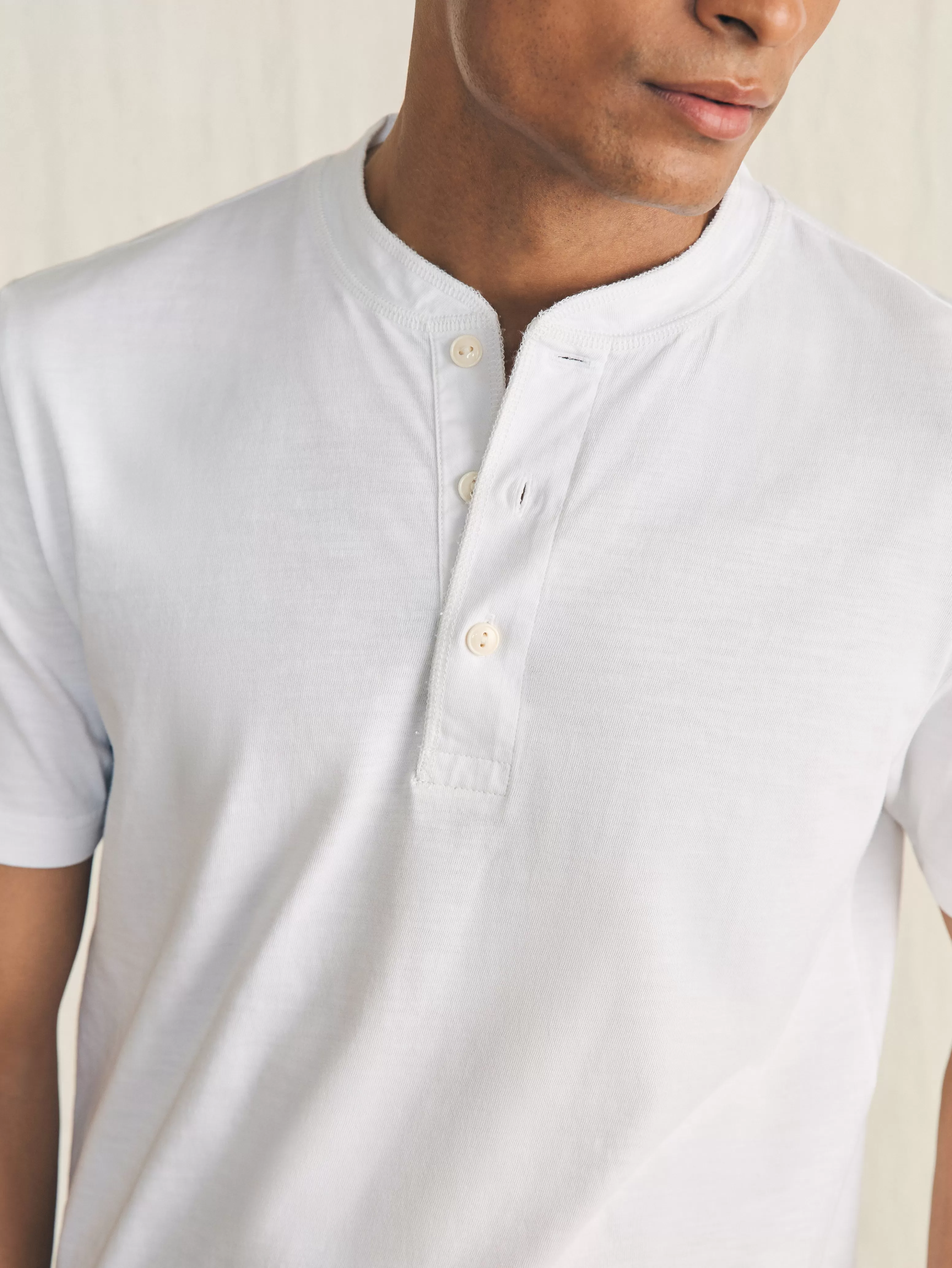 Short-Sleeve Sunwashed Henley - | Faherty Brand Clearance