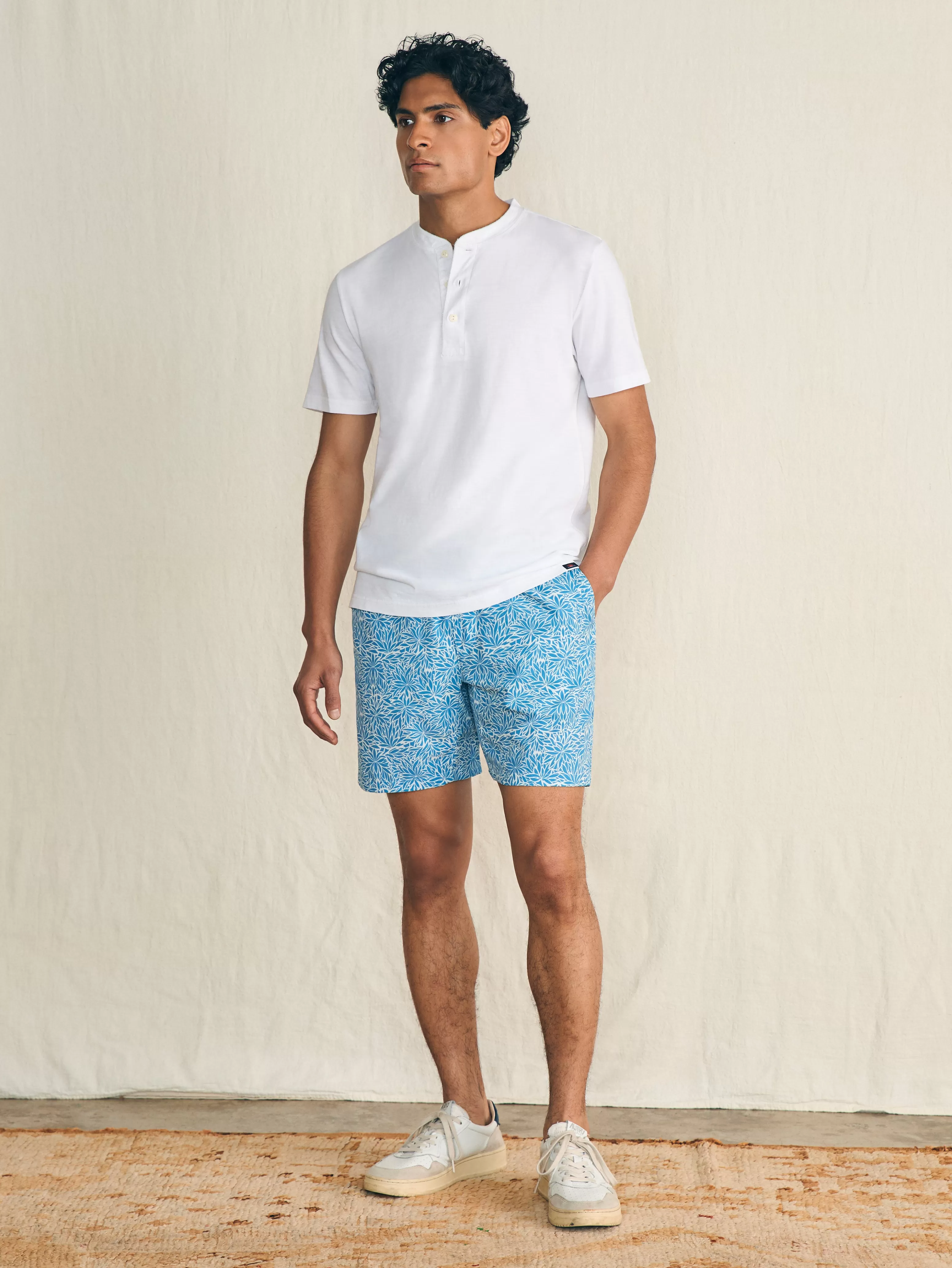 Short-Sleeve Sunwashed Henley - | Faherty Brand Clearance