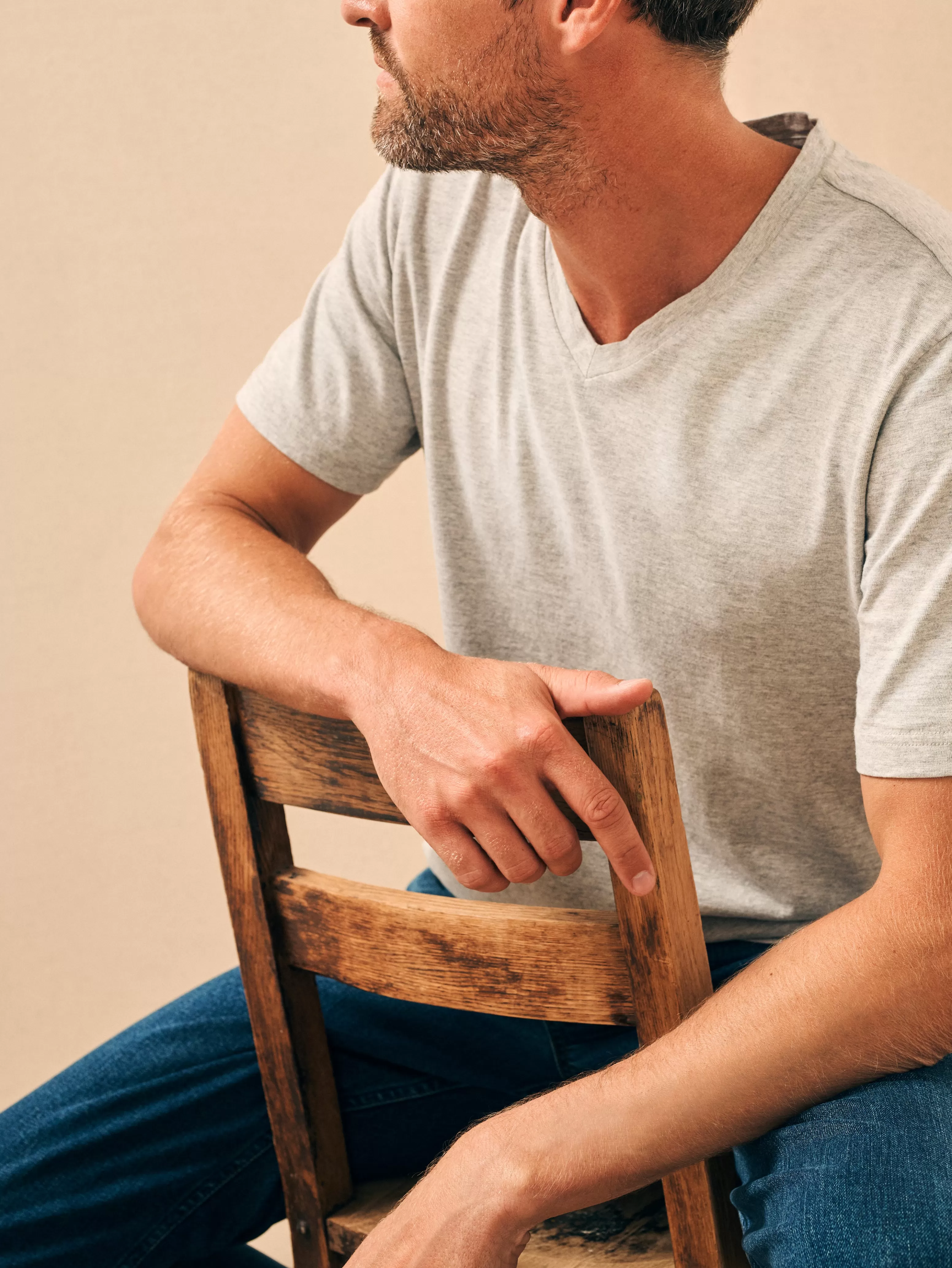 Sunwashed V-Neck Tee - | Faherty Brand Fashion