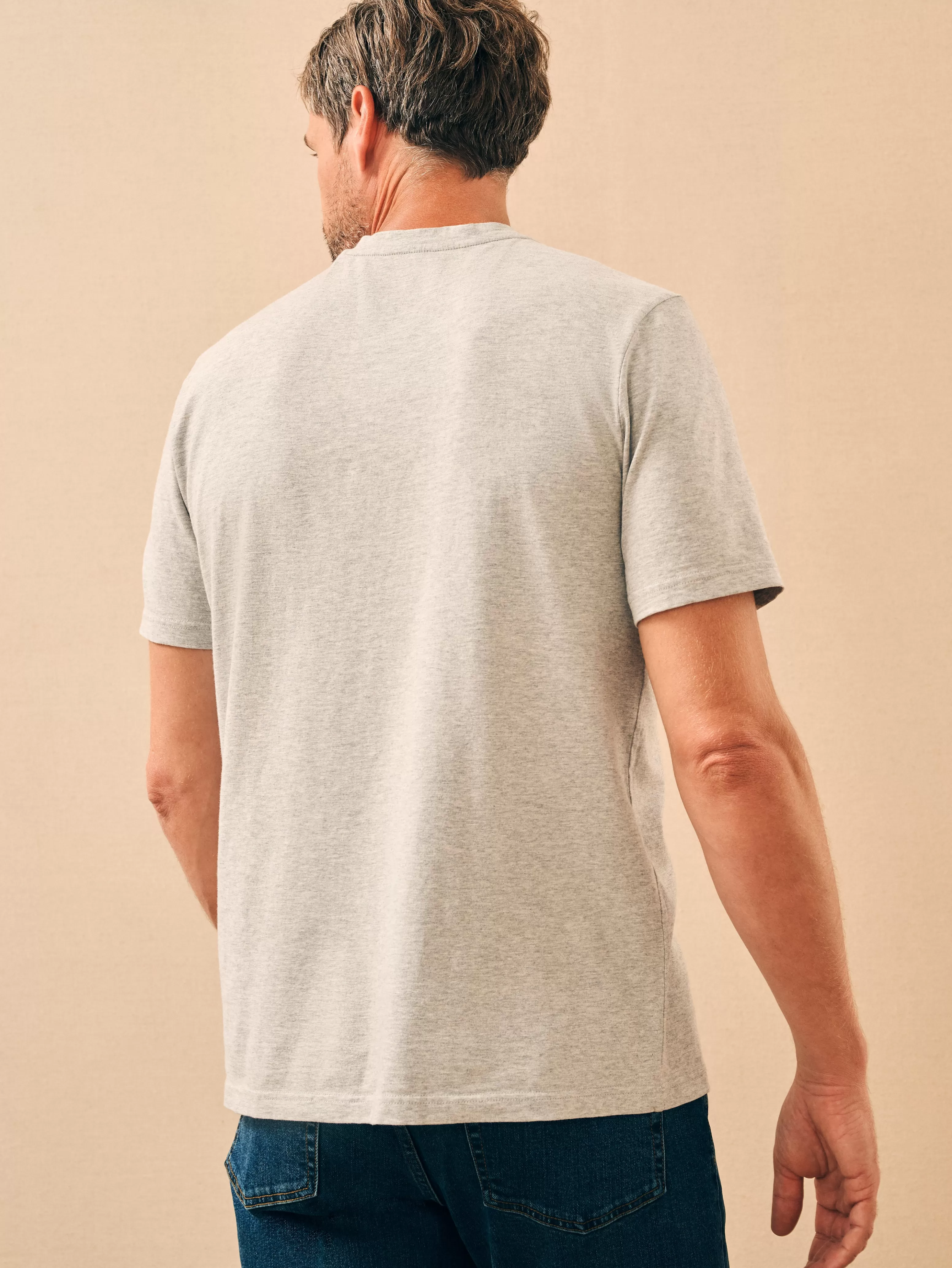 Sunwashed V-Neck Tee - | Faherty Brand Fashion