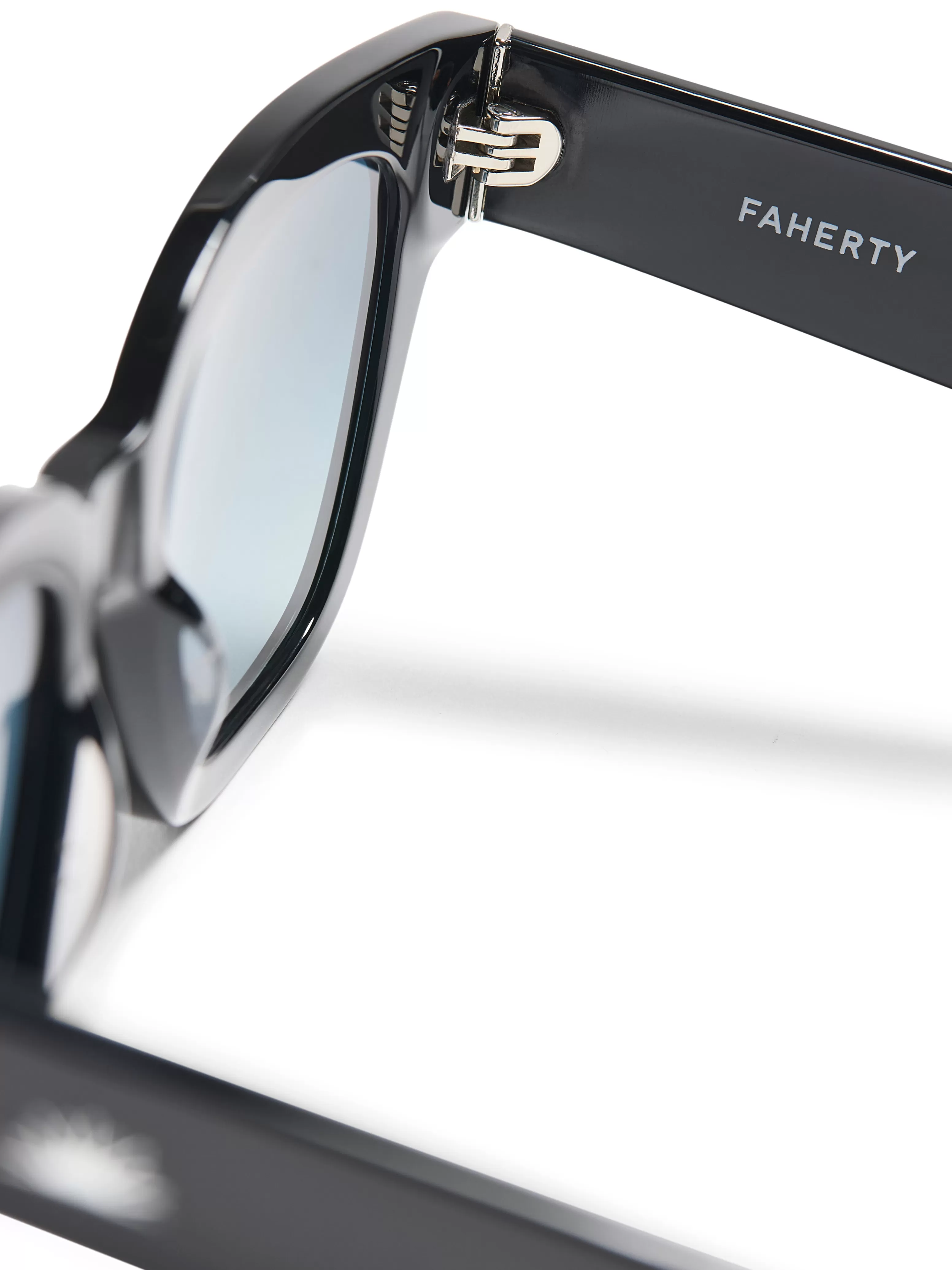 Weber Sunglasses - | Faherty Brand Outlet